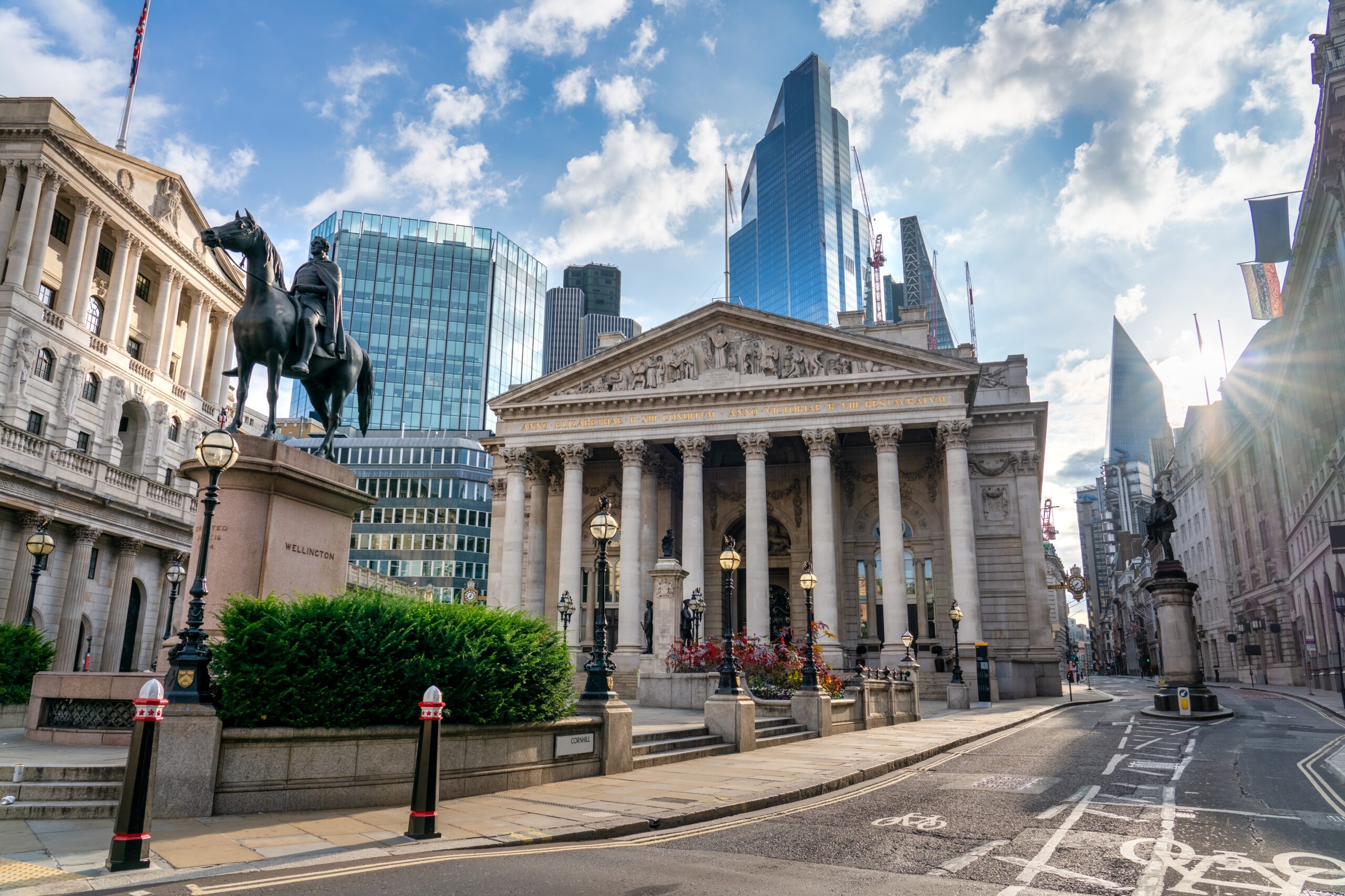 Equestrian,Statue,Of,Wellington,In,Front,Of,War,Memorial.,London.