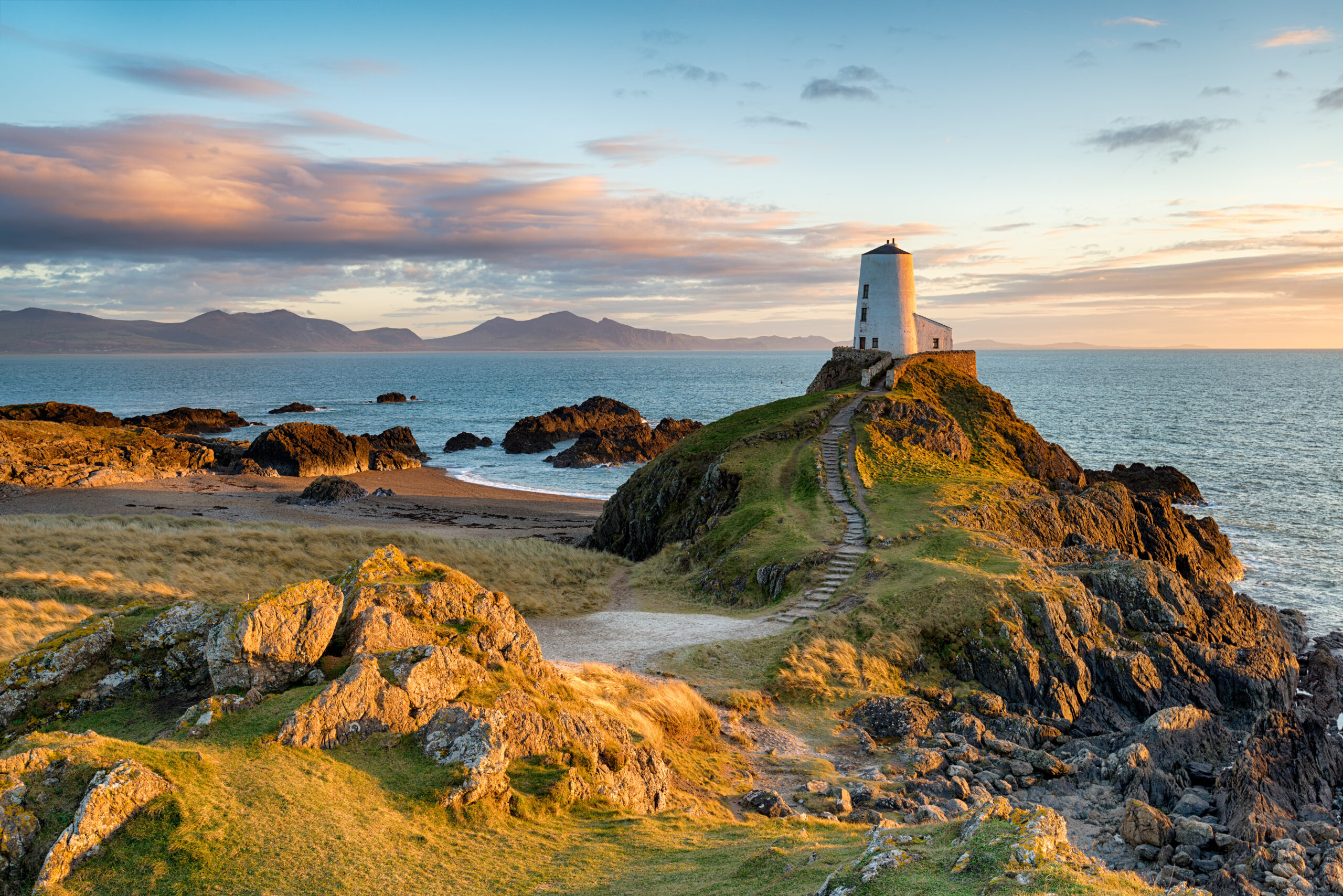 Sunset,At,Ynys,Llanddwyn,Island,On,The,Coast,Of,Anglesey